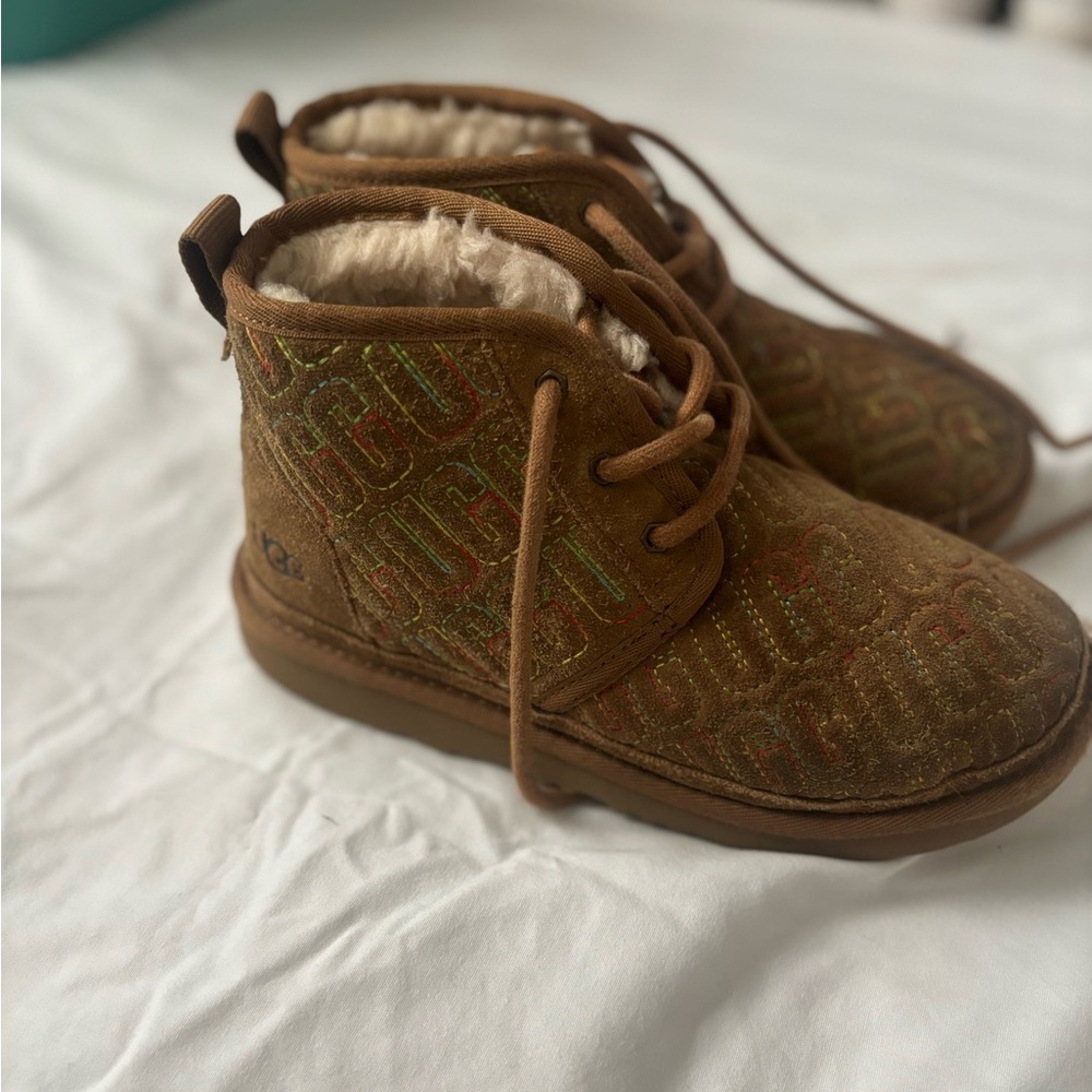 Girls embroidered UGGS